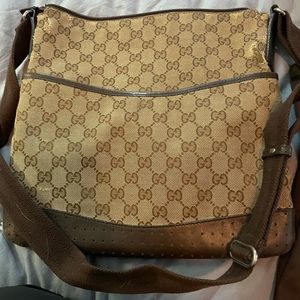 Gucci Crossbody bag